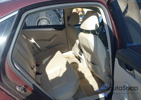 2013 Volkswagen Passat 2.0L Tdi Se z USA, uszkodzony, nr VIN 1VWBN7A35DC025571